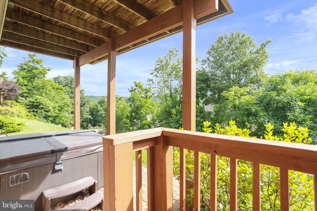 118 ROMAN RIDGE ROAD