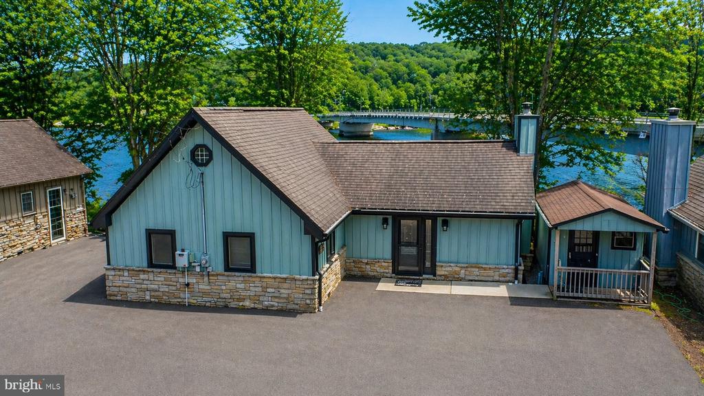 48 STONE TAVERN LN Unit: 2