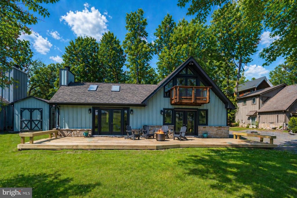 48 STONE TAVERN LN Unit: 2