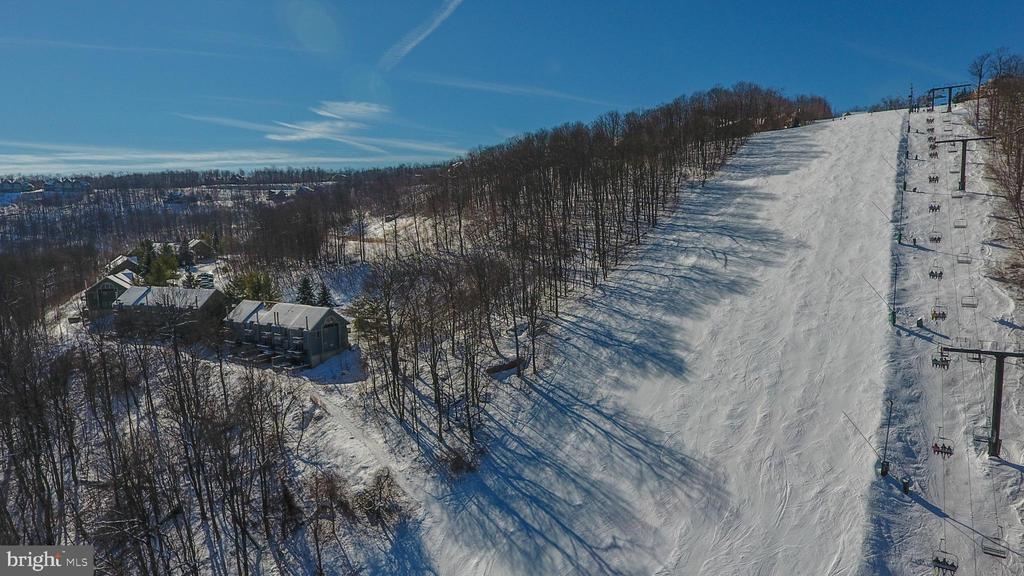 48 BRIGHT PASSAGE 5B
