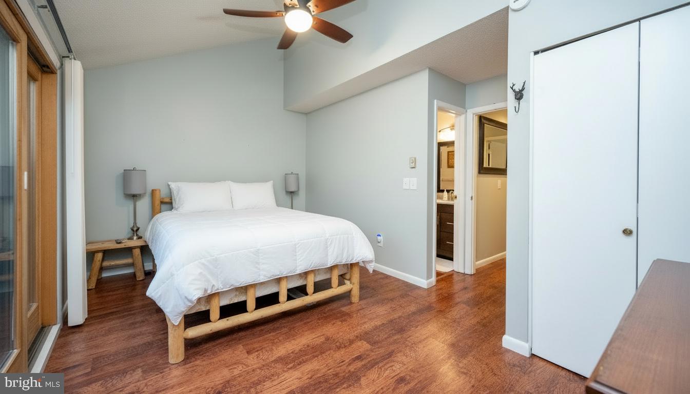 48 BRIGHT PASSAGE 5B