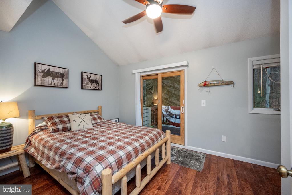 48 BRIGHT PASSAGE 5B