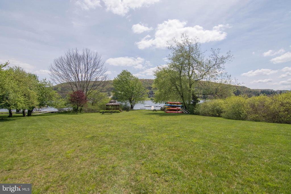 48 BRIGHT PASSAGE 5B
