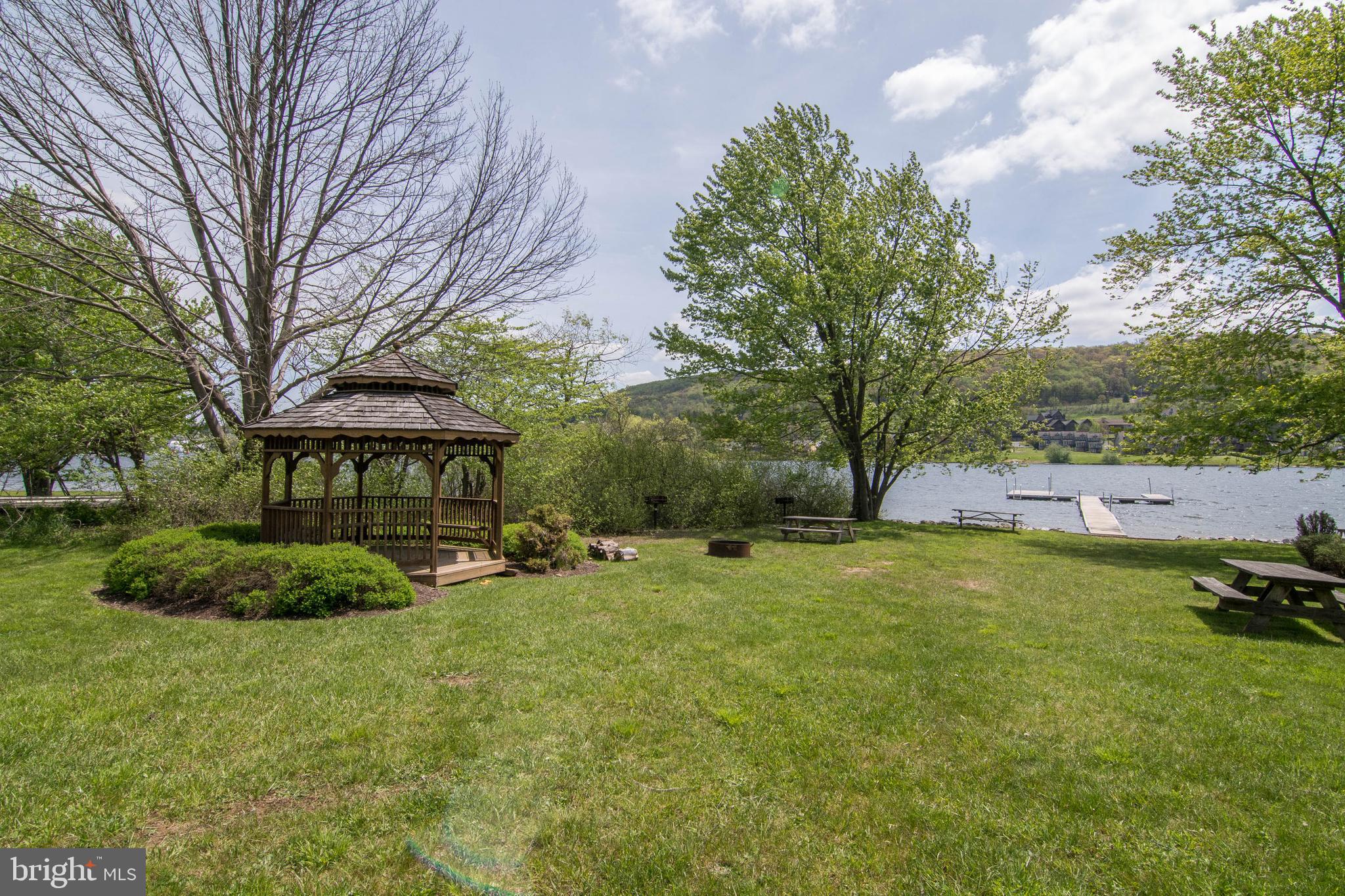 48 BRIGHT PASSAGE 5B