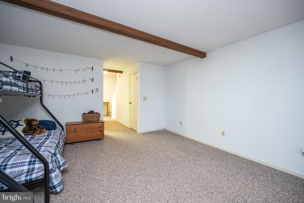 48 BRIGHT PASSAGE 5B