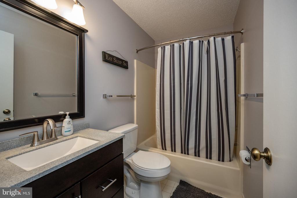 48 BRIGHT PASSAGE 5B
