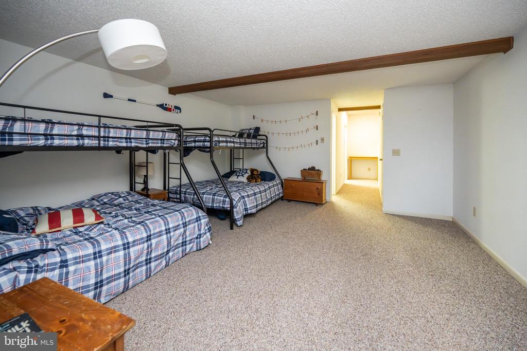 48 BRIGHT PASSAGE 5B