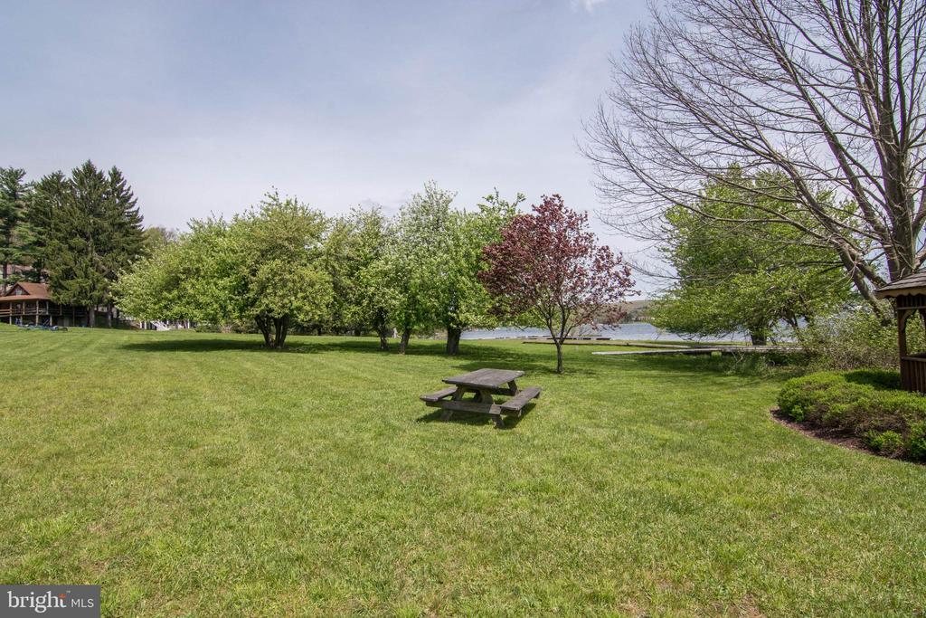 48 BRIGHT PASSAGE 5B