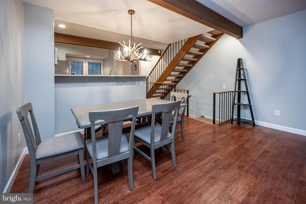 48 BRIGHT PASSAGE 5B