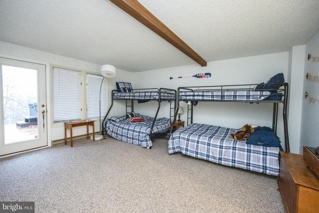 48 BRIGHT PASSAGE 5B