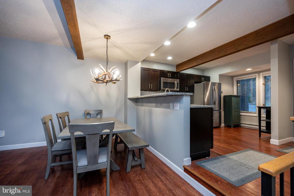 48 BRIGHT PASSAGE 5B