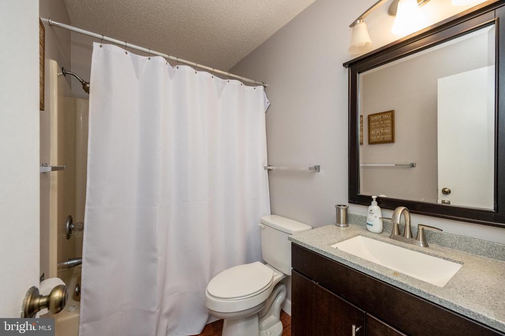 48 BRIGHT PASSAGE 5B