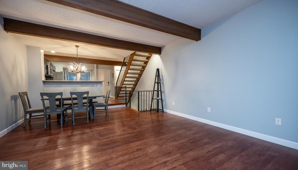 48 BRIGHT PASSAGE 5B