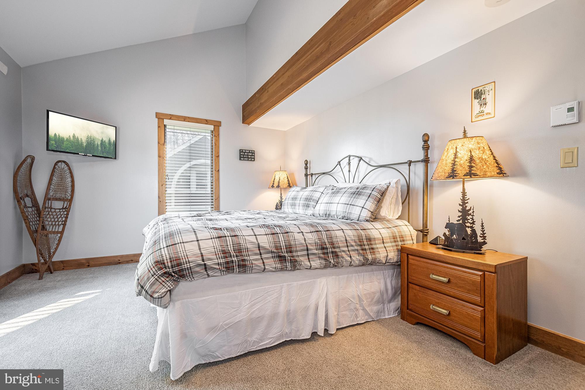 12 WINDING WAY 18A