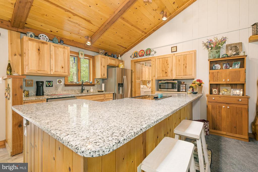 488 LAUREL CIRCLE