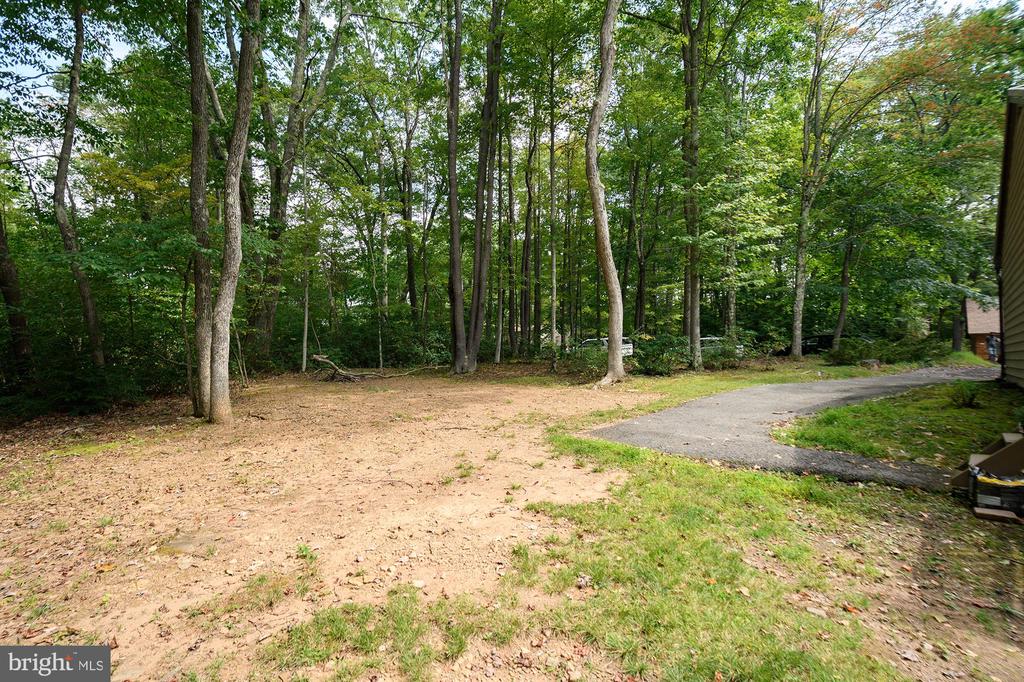 488 LAUREL CIRCLE