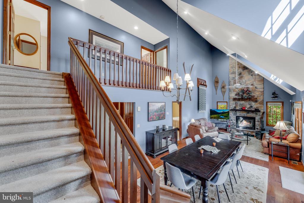 623 NORTHPOINT WAY