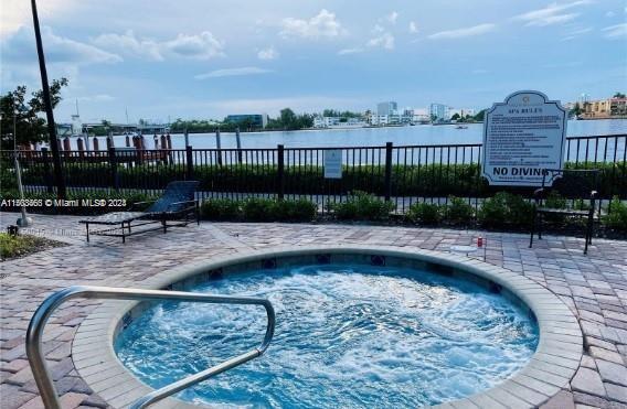 17145 N Bay Rd # 4105