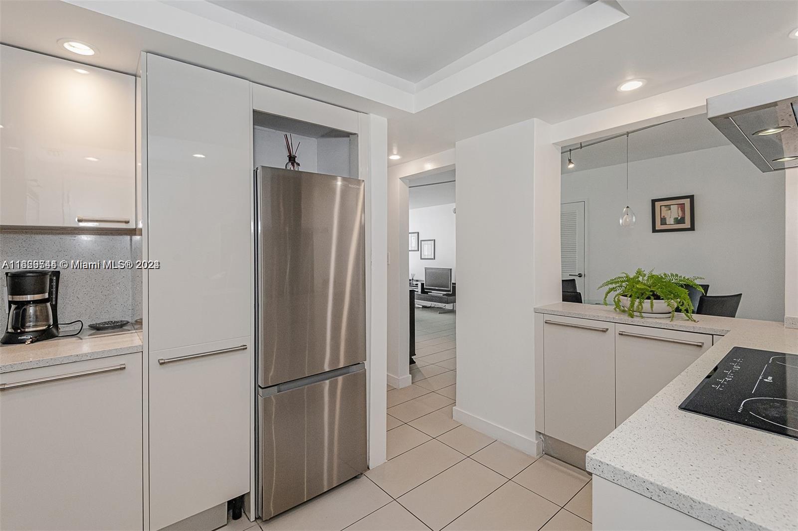 5151 Collins Ave # 1029