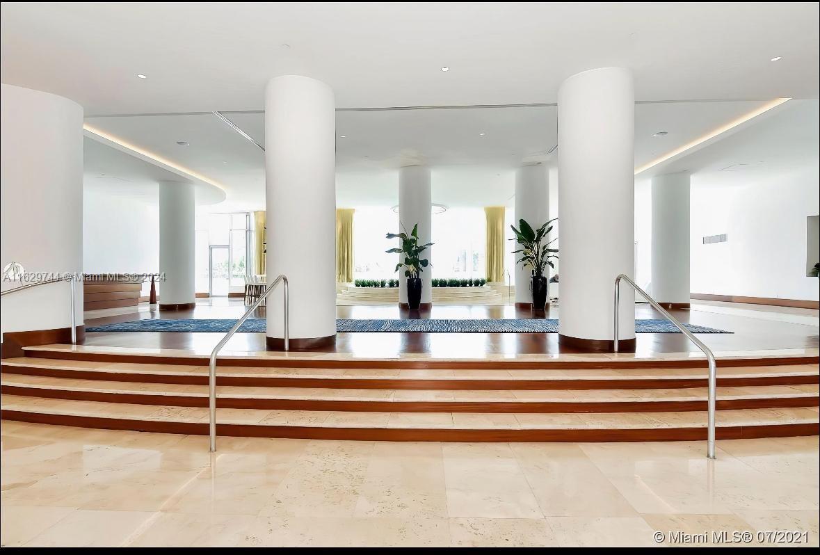 5151 Collins Ave # 1029