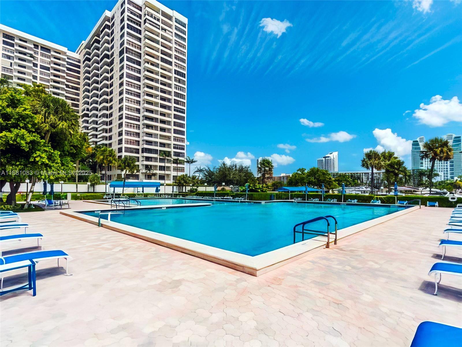 500 Three Islands Blvd # 116