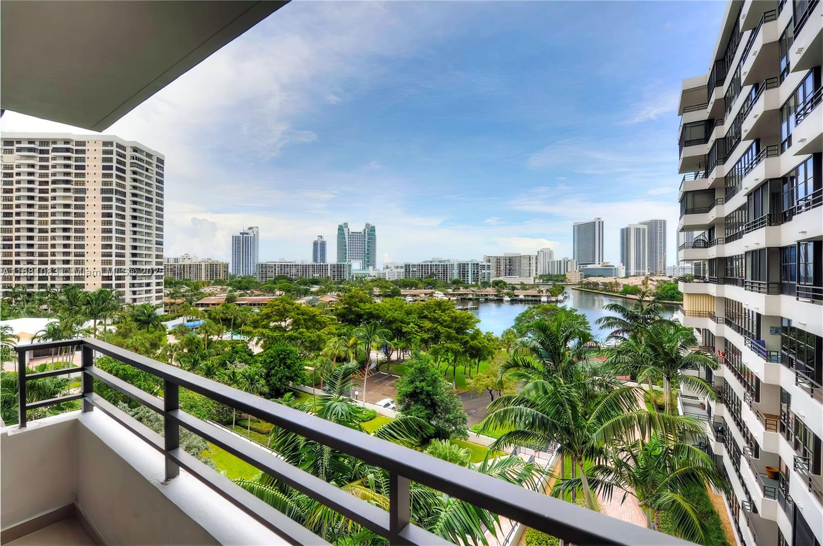 500 Three Islands Blvd # 116