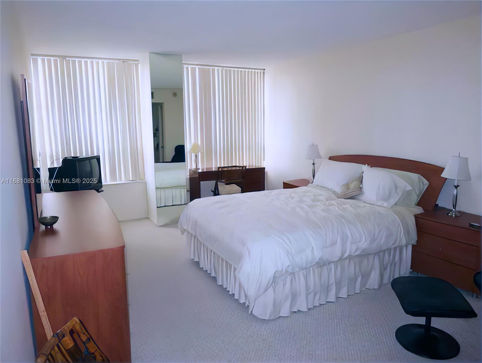 500 Three Islands Blvd # 116