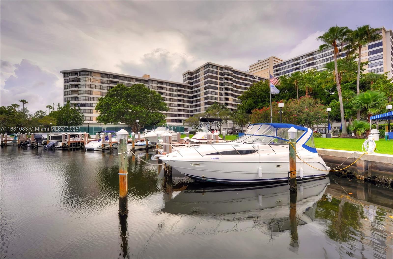 500 Three Islands Blvd # 116
