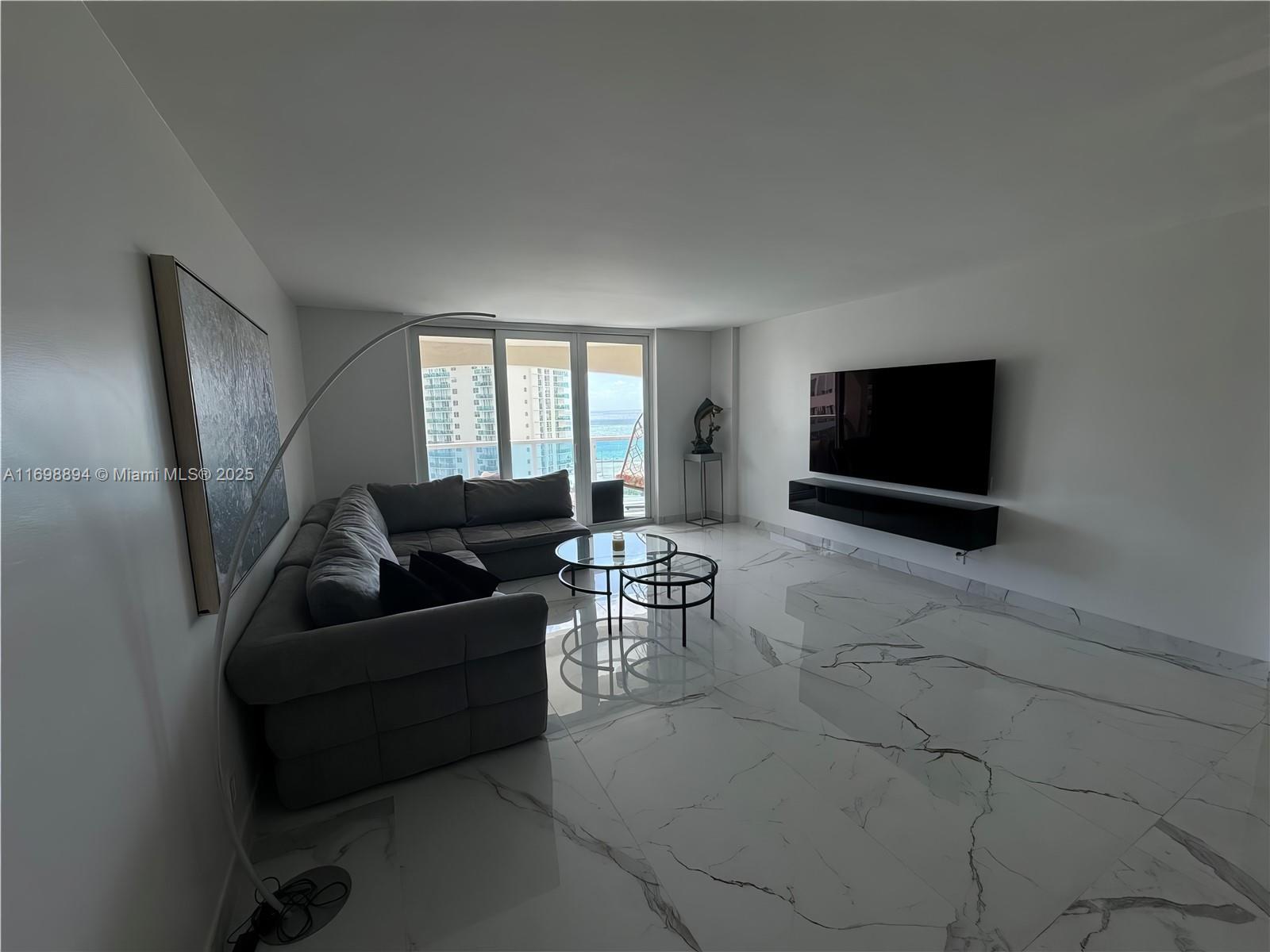 3800 S Ocean Dr # 1115
