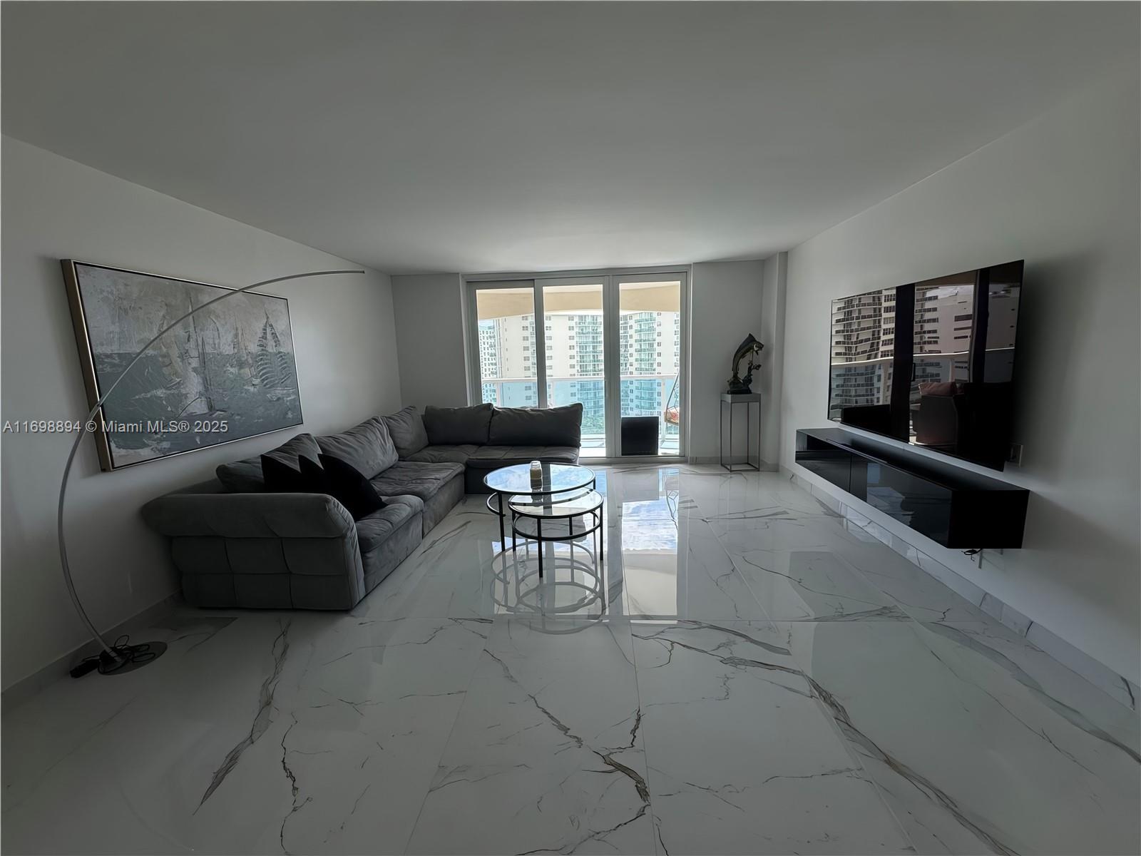 3800 S Ocean Dr # 1115
