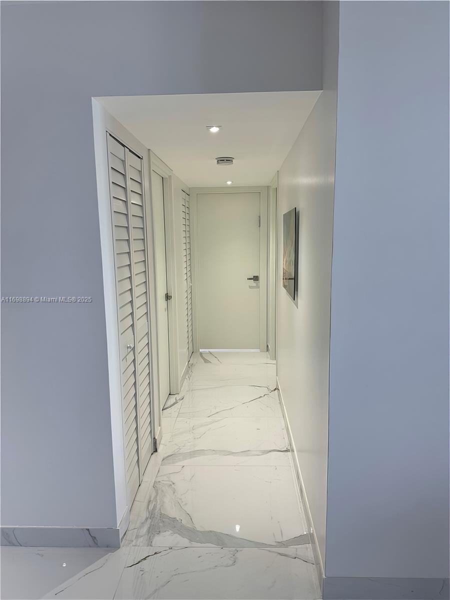 3800 S Ocean Dr # 1115