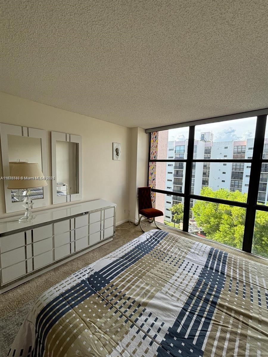 17011 N Bay Rd # 805