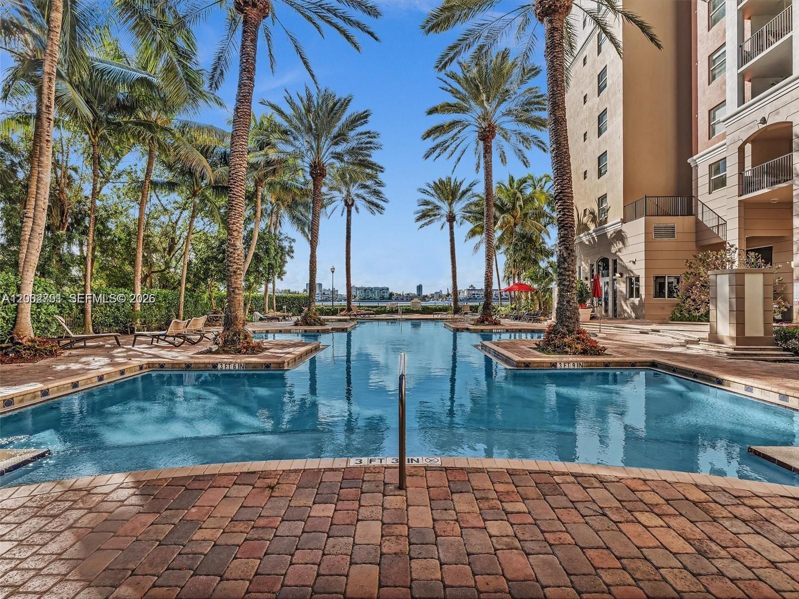 17125 N Bay Rd # 3204