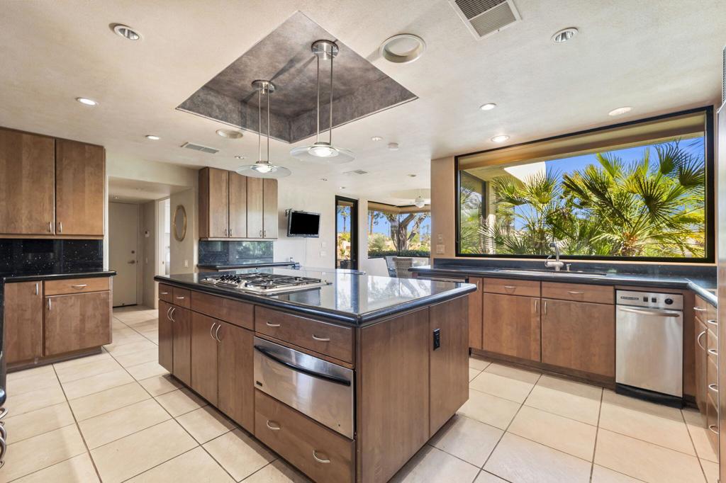 73497 Mariposa Dr