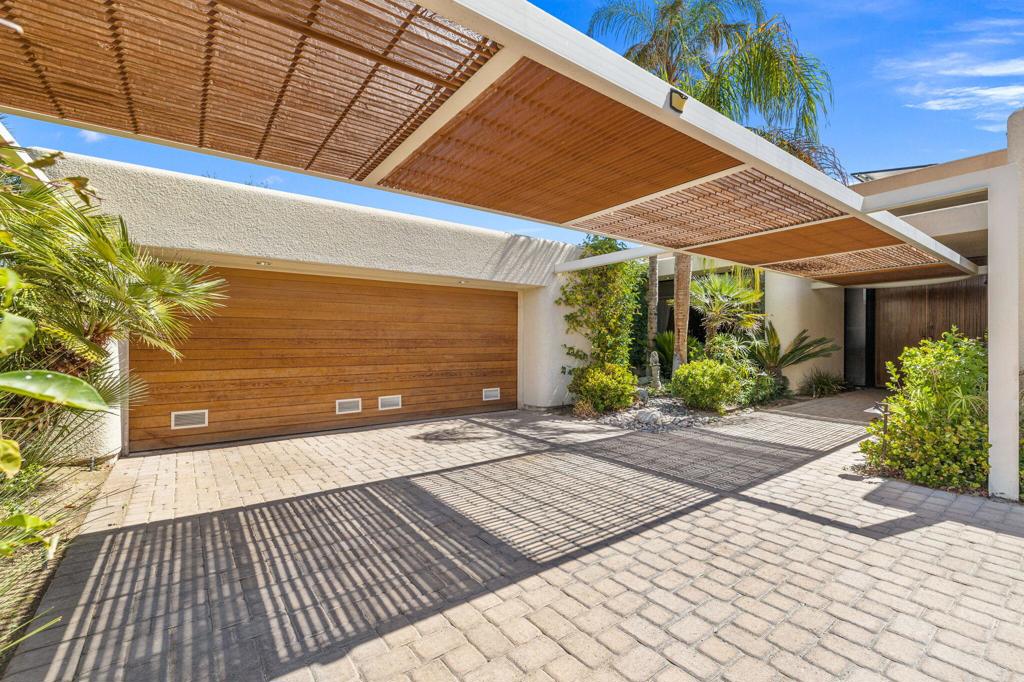 73497 Mariposa Dr