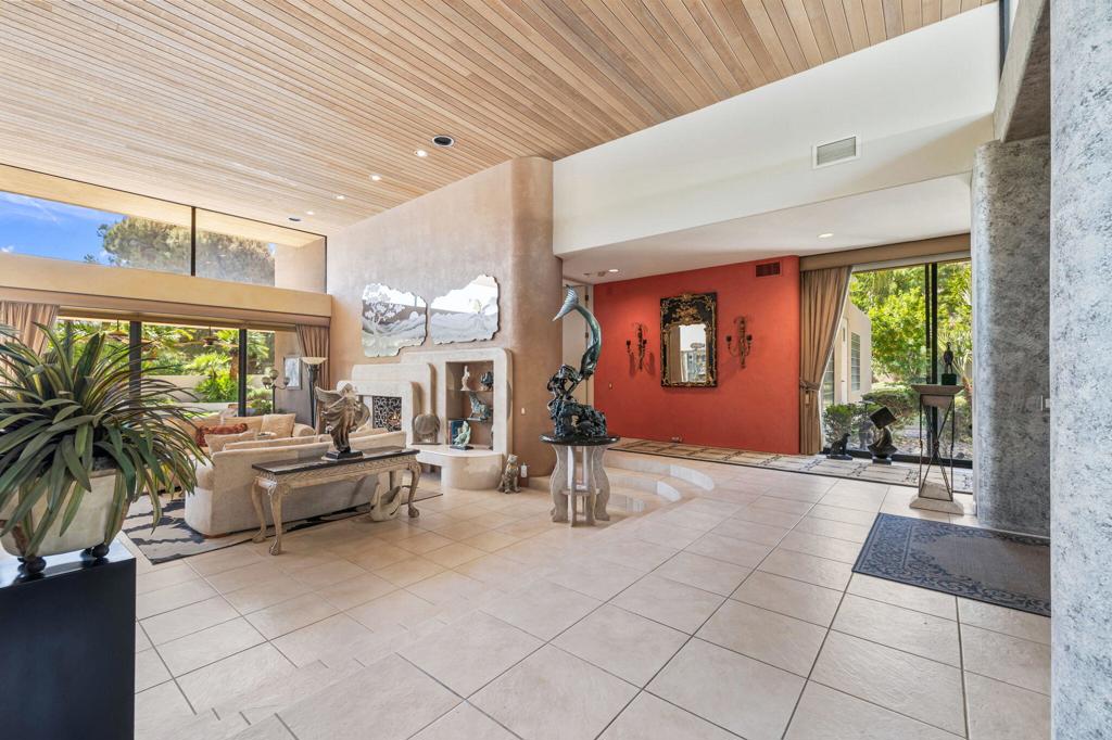 73497 Mariposa Dr