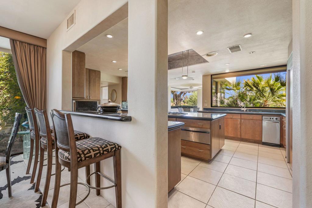 73497 Mariposa Dr