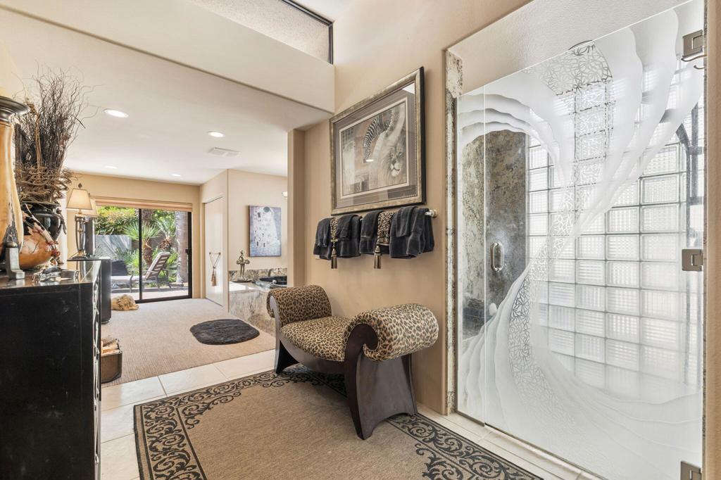 73497 Mariposa Dr