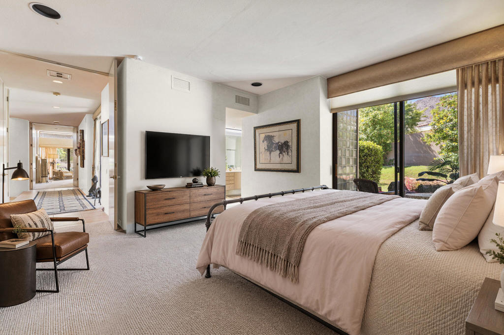 73497 Mariposa Dr