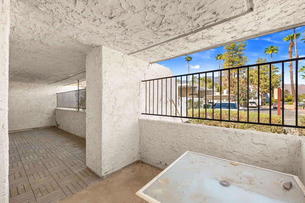 5301 E Waverly S 145