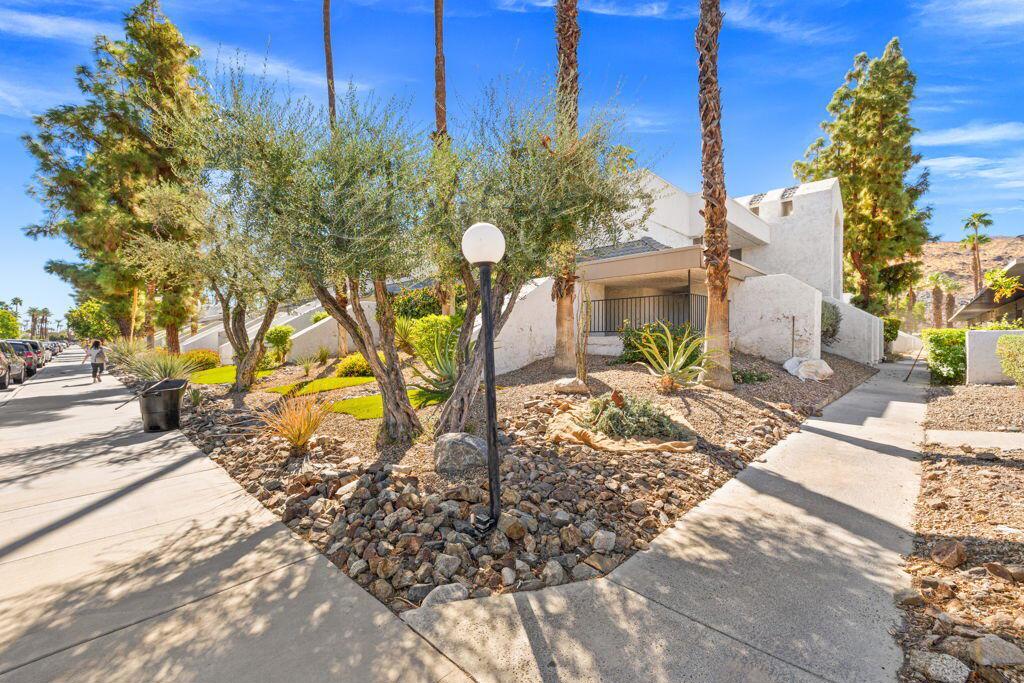5301 E Waverly S 145