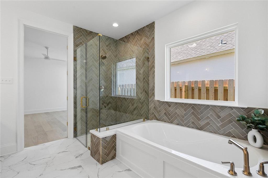 7043 BALD EAGLE Circle