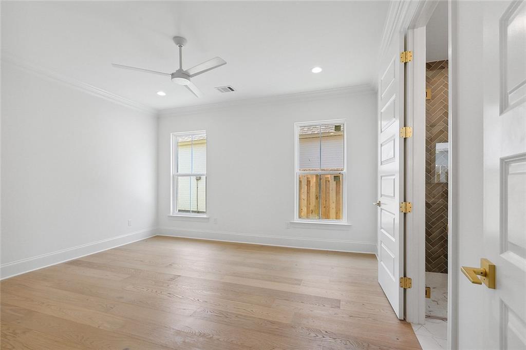 7043 BALD EAGLE Circle