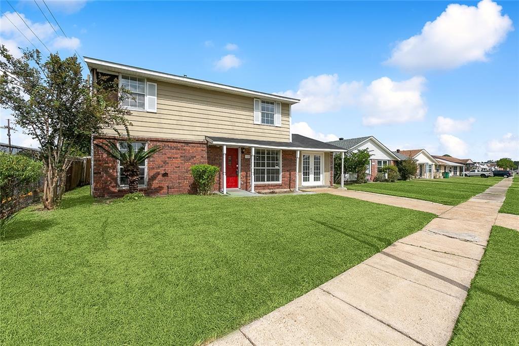 152 JEANNE Avenue