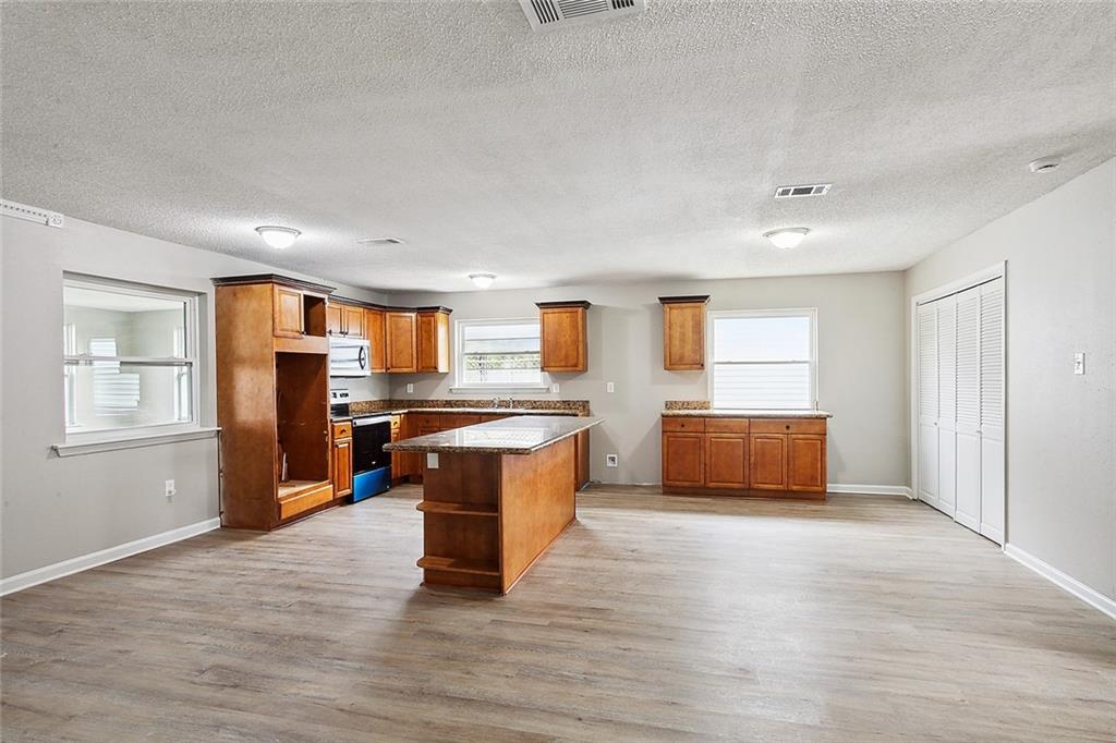 2524 COLORADO Drive