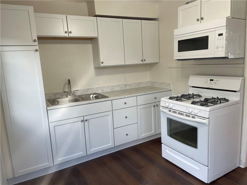 3 WILLIAMS Avenue