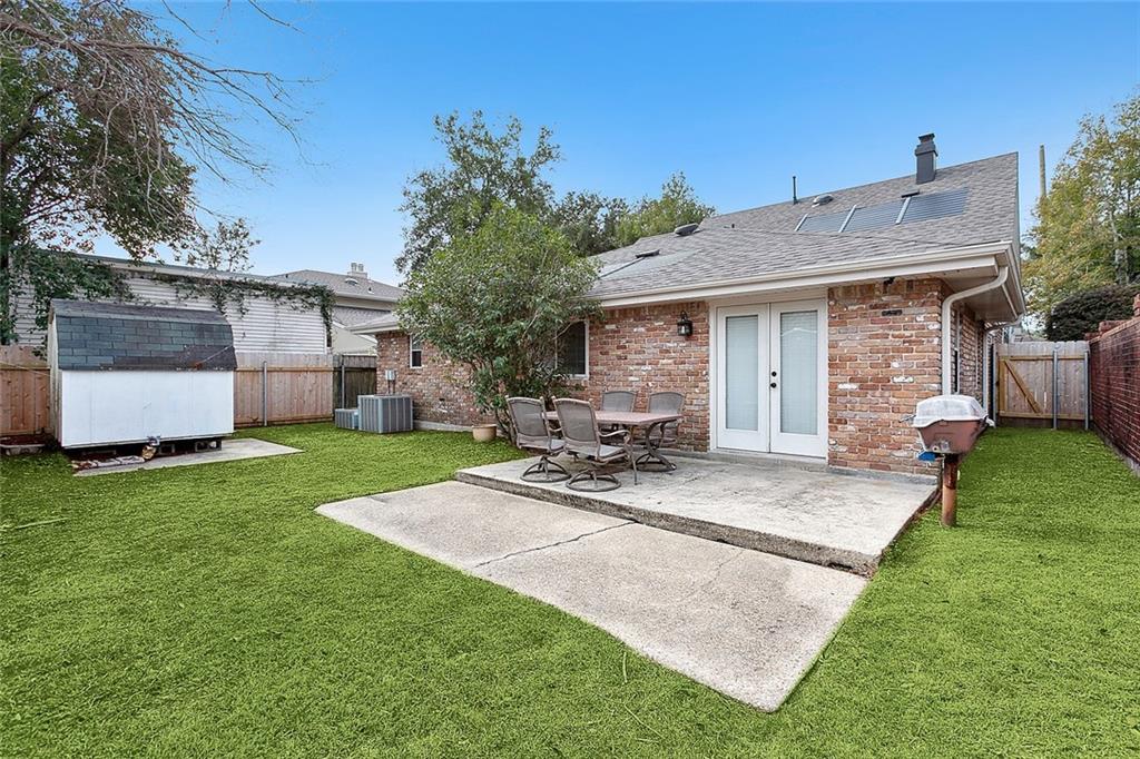 4521 TAFT Park