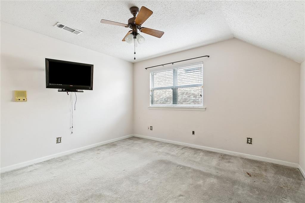 4521 TAFT Park