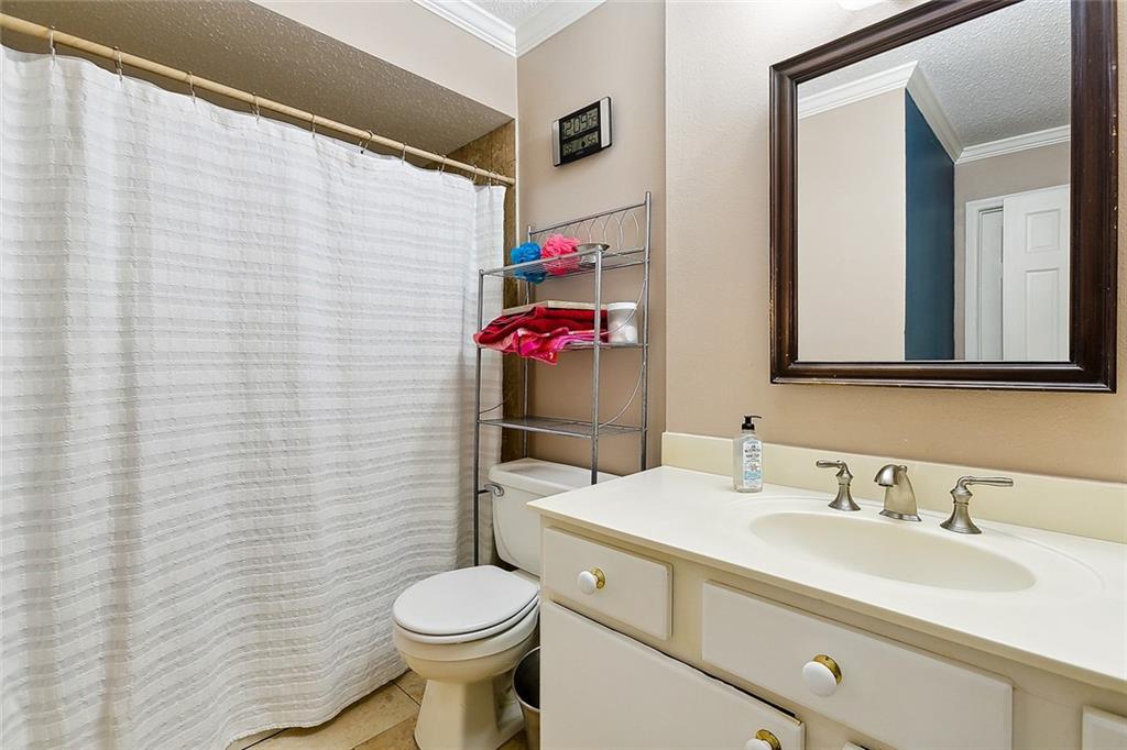 4521 TAFT Park