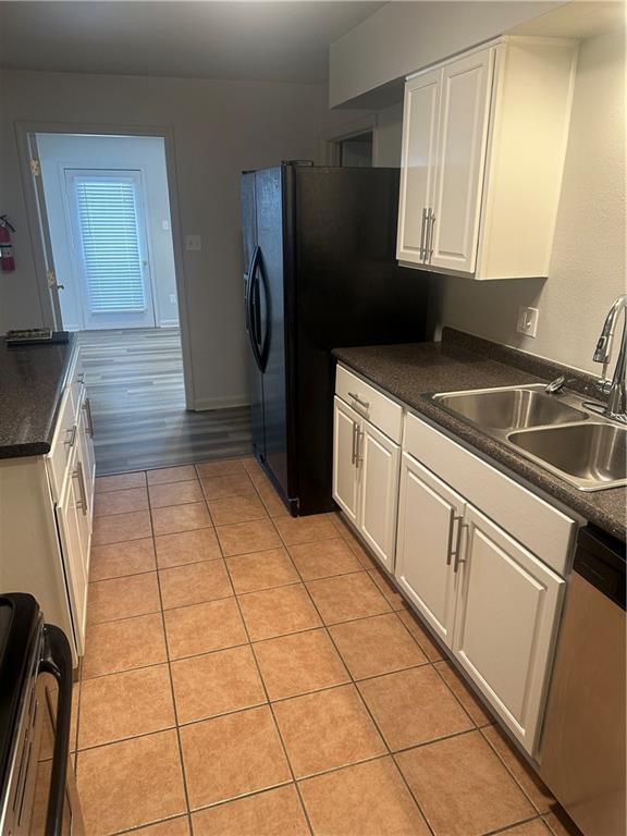 3900 RIVER Road 7